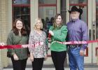Prosperity Bank-Mortgages with Lindsey cuts chamber ribbon